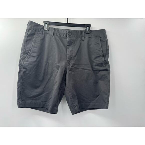 The North Face‎ Men's Outdoor Utility Cargo Shorts Dark Gray Size 38 - Picture 1 of 6